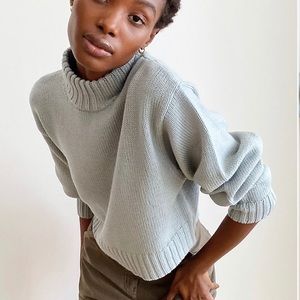 Aritzia Wilfred Free Heinen Sweater in light blue